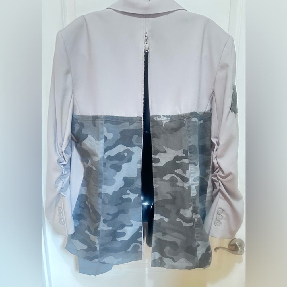 Upcycled Gray camo Patchwork zip back Blazer size… - image 8